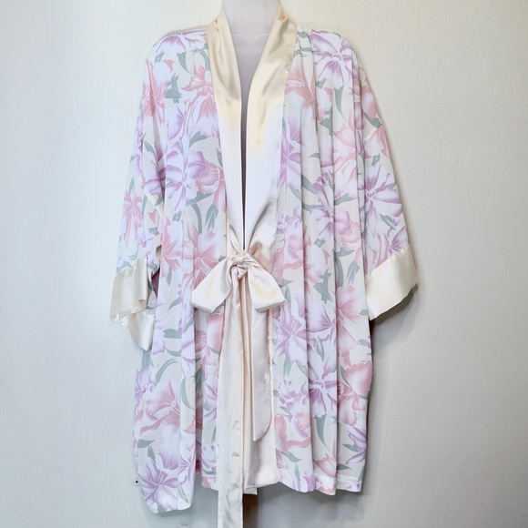 VS VTG Gold Label Pastel Floral Semi Sheer Belted Satin Kimono Hip Pockets Robe - Picture 2 of 15